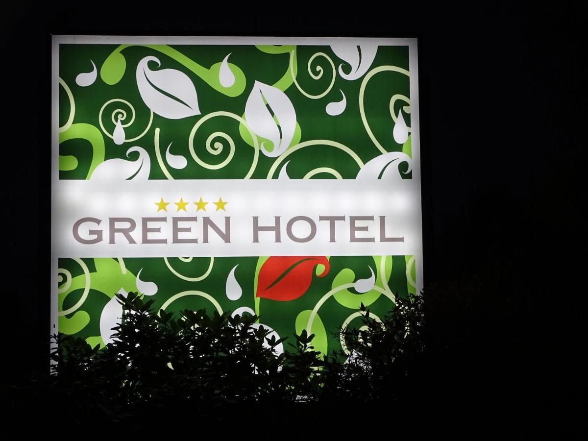 Green Hotel Motel Верджате Экстерьер фото