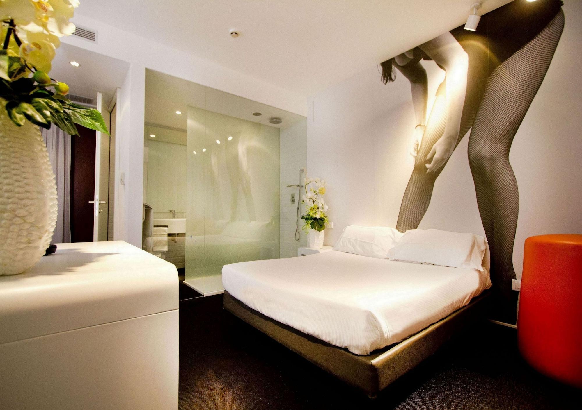Green Hotel Motel Верджате Экстерьер фото