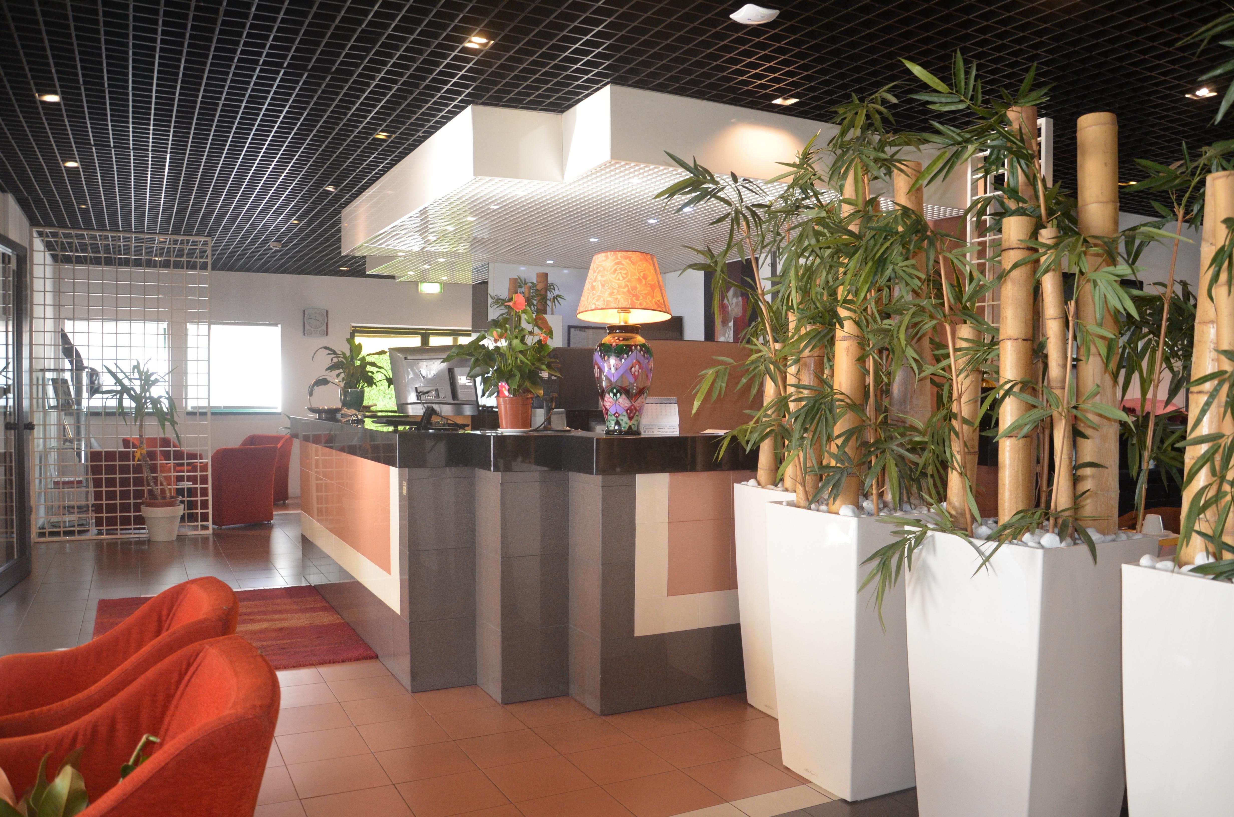 Green Hotel Motel Верджате Экстерьер фото