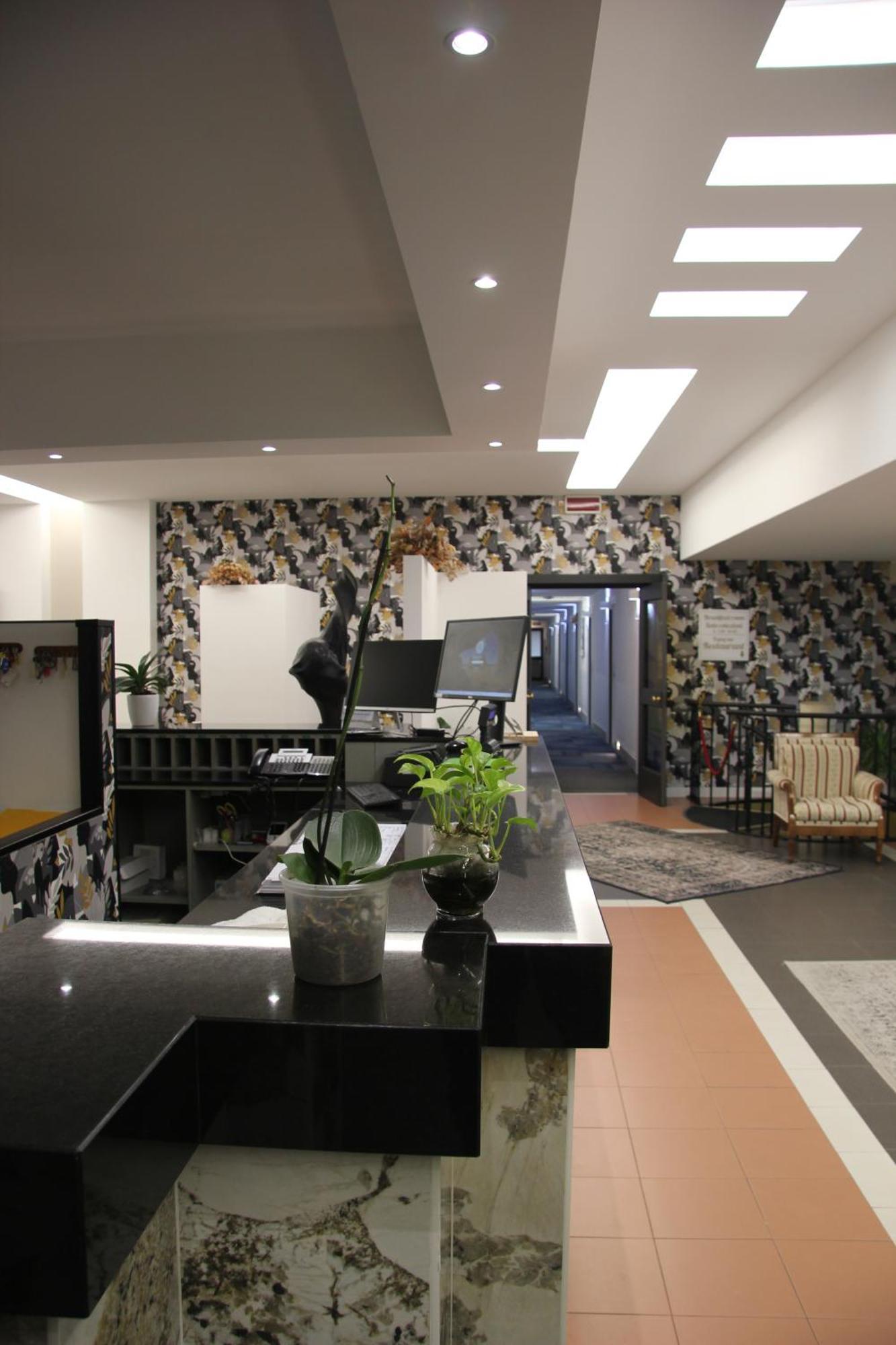 Green Hotel Motel Верджате Экстерьер фото